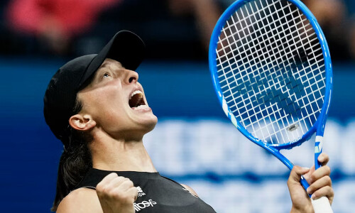 Jannik Sinner, Swiatek survive US Open scares as Osaka-Gauff showdown looms