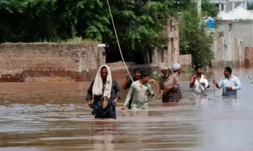 پی ڈی ایم اے نے لاہور، گوجرانوالہ اور گجرات میں سیلاب کا انتباہ جاری کر دیا