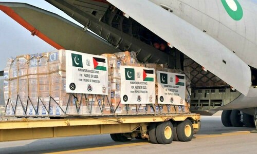 Pakistan sends 100 tons of aid to Palestinians
