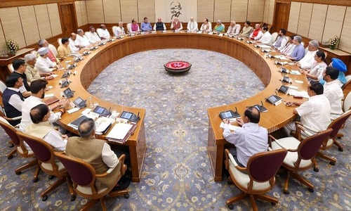 India proposes law to sack ministers facing criminal charges