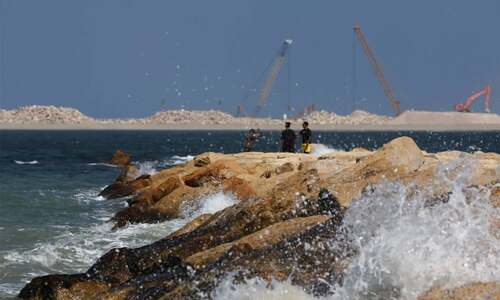Egypt signs USD 340m oil, gas exploration deals with global firms