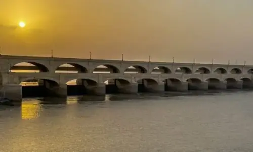 Guddu Barrage likely to experience very high flood levels between Sept 6 and 7