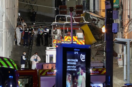 At least 15 killed in crash on Lisbon&rsquo;s historic cable car railway