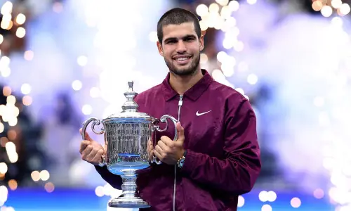 Sublime Alcaraz outshines Sinner for second US Open title and top rank