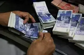 ڈالر کے مقابلے روپے کی قدر میں بہتری کا سلسلہ جاری