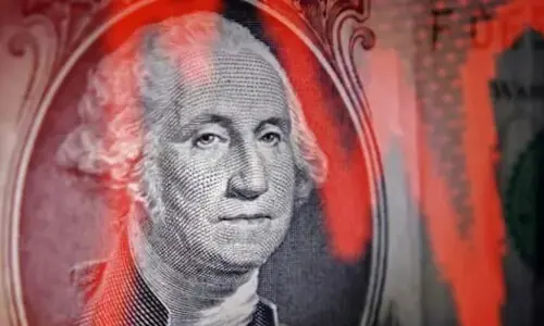 Dollar on back foot as jobless claims firm up Fed rate cut views