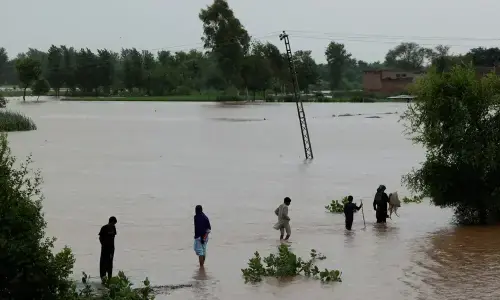 Ministers leave for Azmatpur