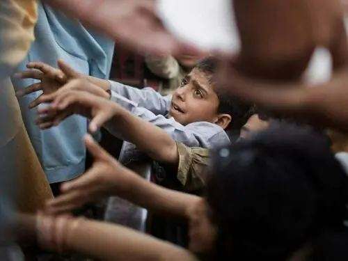 After years of progress, Pakistan sees poverty rise again as World Bank urges people‑centred reforms