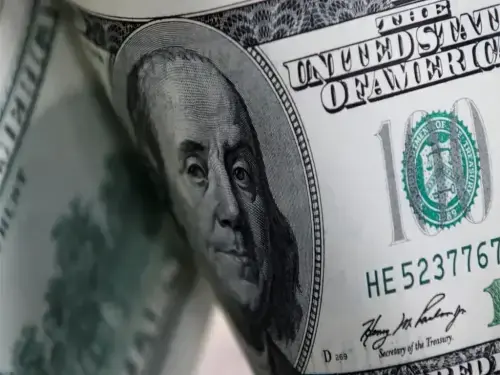 Dollar on defensive despite Powell&rsquo;s caution on further easing