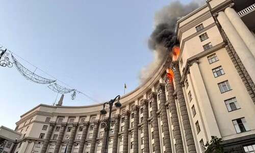 Russia hits seat of Ukraine govt in war&rsquo;s biggest air attack