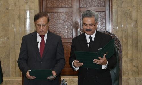 AGP: CJP administers oath of office to Gondal