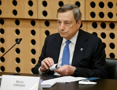 Europe &lsquo;failing to match speed&rsquo; of economic rivals US, China: Draghi