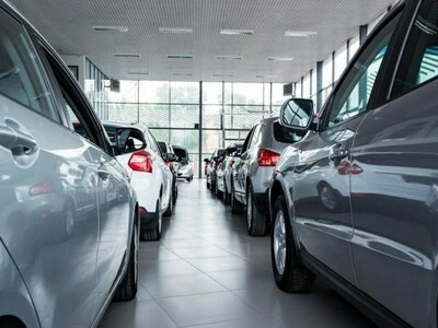 Auto loans: A thicker plot