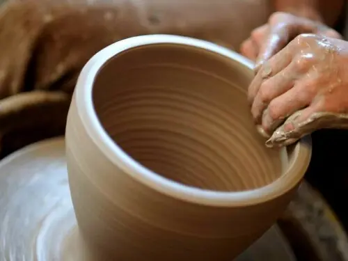 Pakistan ceramics maker halts multibillion-rupee expansion plan amid sector saturation