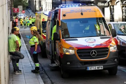 Four dead as six-storey building collapses in central Madrid Four dead as six-storey building collapses in central Madrid
