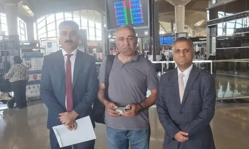 Senator Mushtaq Ahmad departs for Pakistan