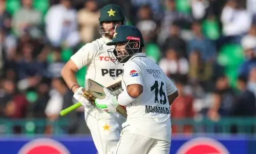 Pakistan 313-5 at close of first day against South Africa Pakistan 313-5 at close of first day against South Africa