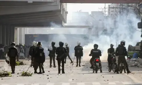 ٹی ایل پی سربراہ سعد رضوی اور 3,500 کارکنوں کے خلاف پرتشدد مظاہروں کے الزام میں مقدمہ درج