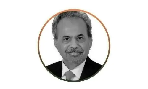 ہمارے پاسپورٹ کی مشکلات کے پیچھے اصل کہانی کیا ہے؟ ہمارے پاسپورٹ کی مشکلات کے پیچھے اصل کہانی کیا ہے؟
