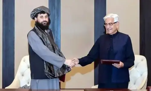 قطر مذاکرات، پاکستان اور افغانستان کے درمیان فوری جنگ بندی معاہدہ طے پا گیا قطر مذاکرات، پاکستان اور افغانستان کے درمیان فوری جنگ بندی معاہدہ طے پا گیا