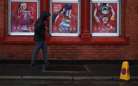 Liverpool return &lsquo;theoretically possible&rsquo; but Slot will turn things around, says Klopp