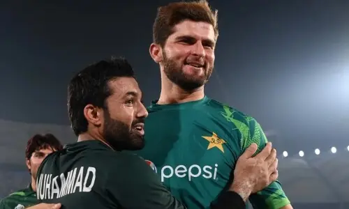 Rashid Latif, Amir, others slam &lsquo;hasty&rsquo; decision to remove Rizwan as captain