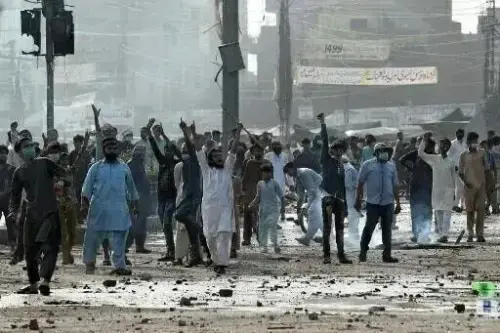 وفاقی کابینہ نے تحریک لبیک پاکستان (ٹی ایل پی) پر انسدادِ دہشت گردی ایکٹ کے تحت پابندی کی منظوری دے دی