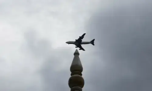 پاکستان ایوی ایشن اتھارٹی کا کراچی اور لاہور کی فضائی حدود میں پروازوں کے روٹس میں عارضی تبدیلیوں کا اعلان