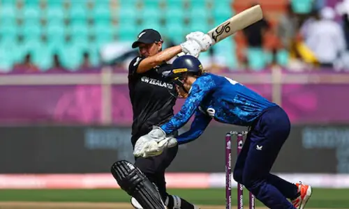 New Zealand captain Devine ends 19-year ODI career New Zealand captain Devine ends 19-year ODI career