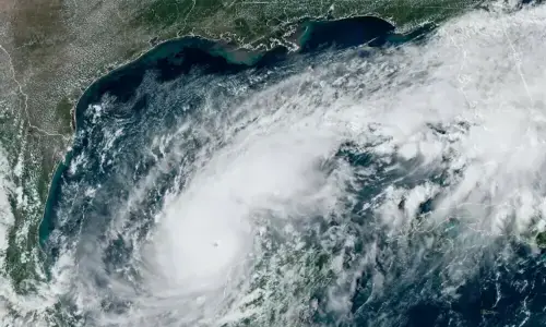 Hurricane Melissa begins lashing Jamaica as &lsquo;catastrophic&rsquo; Category 5 storm