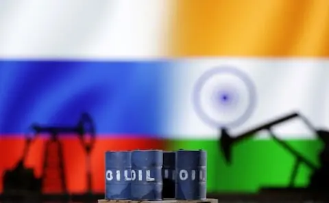 Indian refiners await clarity for new Russian oil orders