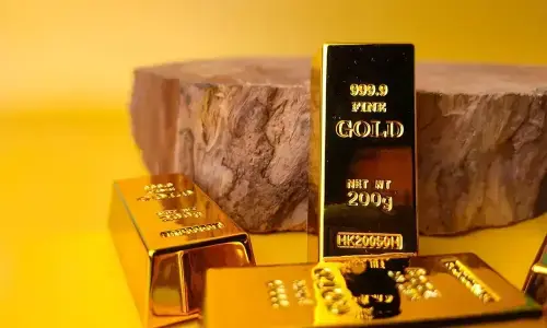 Gold price per tola falls massive Rs14,000 in Pakistan