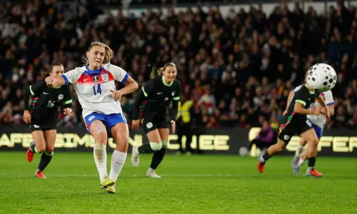 England bounce back from Brazil defeat with 3-0 win over Australia