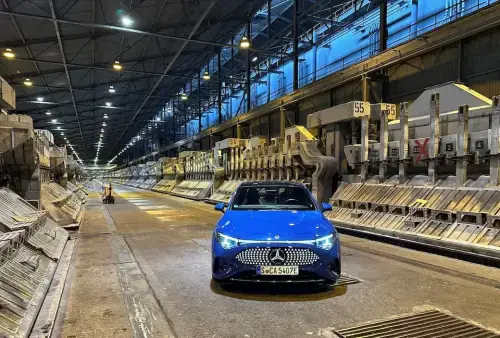 Mercedes-Benz profit plunges on China slump and US tariffs