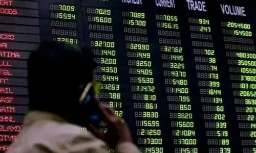 فروخت کا سلسلہ ساتویں روز بھی جاری،100 انڈیکس میں 1,700 سے زائد پوائنٹس کی کمی ریکارڈ