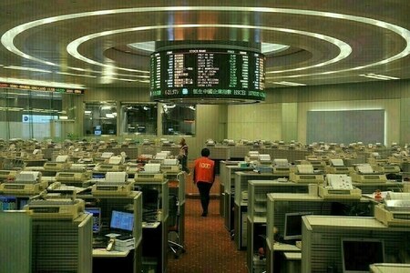 Hong Kong shares slip as tech sector weighs