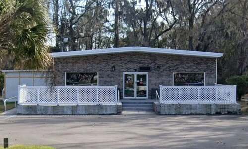 Four dead, at least 20 injured in South Carolina island shooting