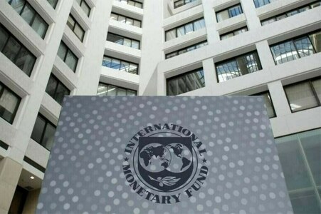 Growth rate: IMF vs WEO: competing forecasts
