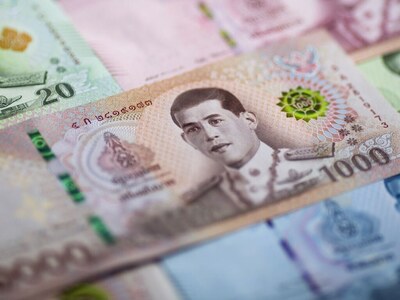 Asian currencies rise on US rate cut bets