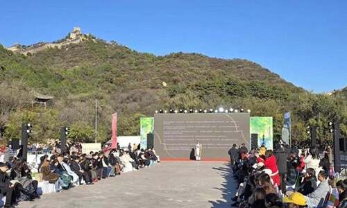 Pak-China fashion show held at Great Wall of China