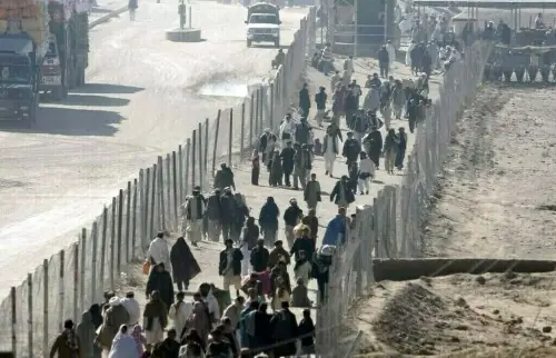 افغان خاندانوں کی واپسی کیلئے طورخم سرحد کھول دی گئی