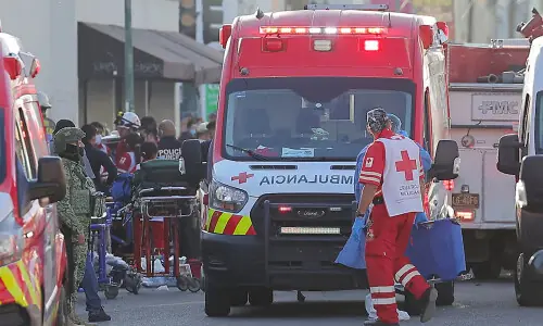 Blaze at Mexico store kills 23, including children