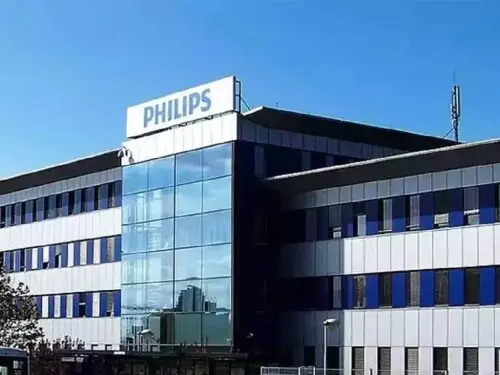 Philips reports 3% rise in quarterly sales
