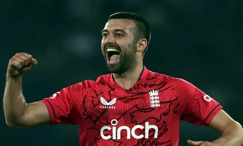 England &lsquo;quietly confident&rsquo; heading into Ashes series, says Wood