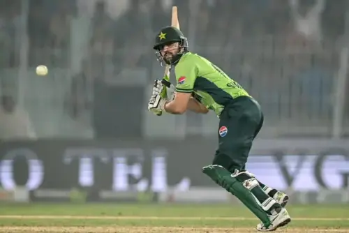 پہلا ون ڈے: پاکستان نے جنوبی افریقہ کو 2 وکٹوں سے شکست دے دی