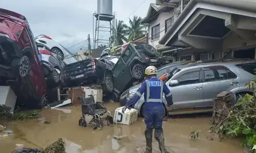 Typhoon Kalmaegi death toll hits 114 in Philippines; storm rebuilds strength as it heads to Vietnam