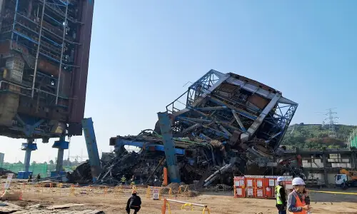 Seven trapped after South Korea power plant structure collapse