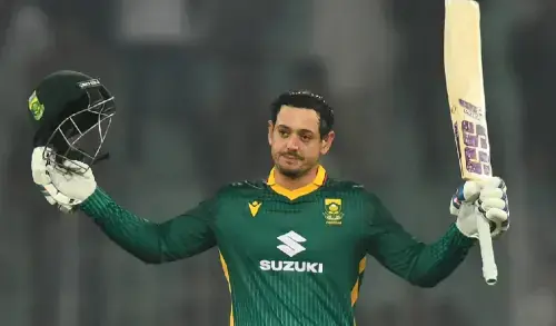 South Africa thrash Pakistan by 8 wickets in second ODI