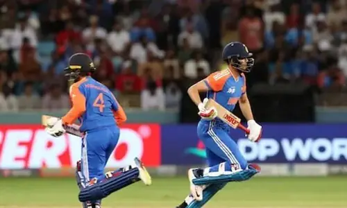 India spin way to dominant T20 win over Australia on Gold Coast India spin way to dominant T20 win over Australia on Gold Coast