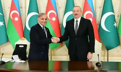 وزیراعظم شہباز شریف آذربائیجان روانہ، تجارت و سرمایہ کاری پر بات چیت کرینگے